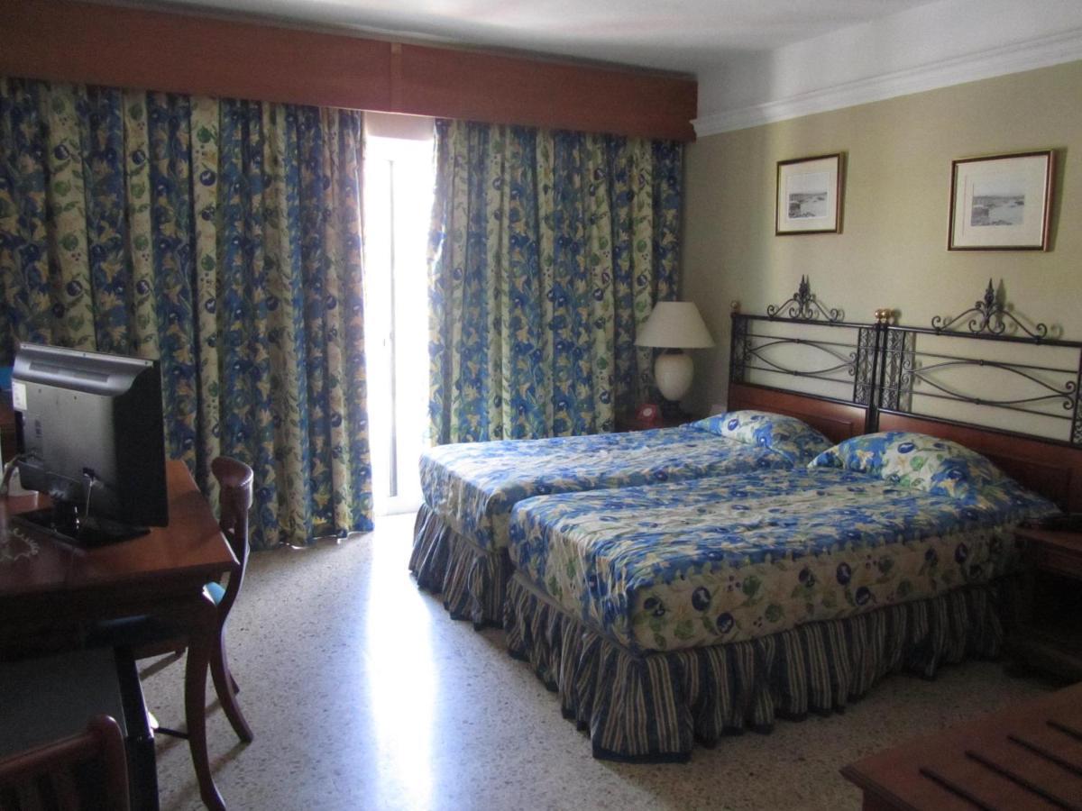 Topaz Hotel St. Paul's Bay Esterno foto