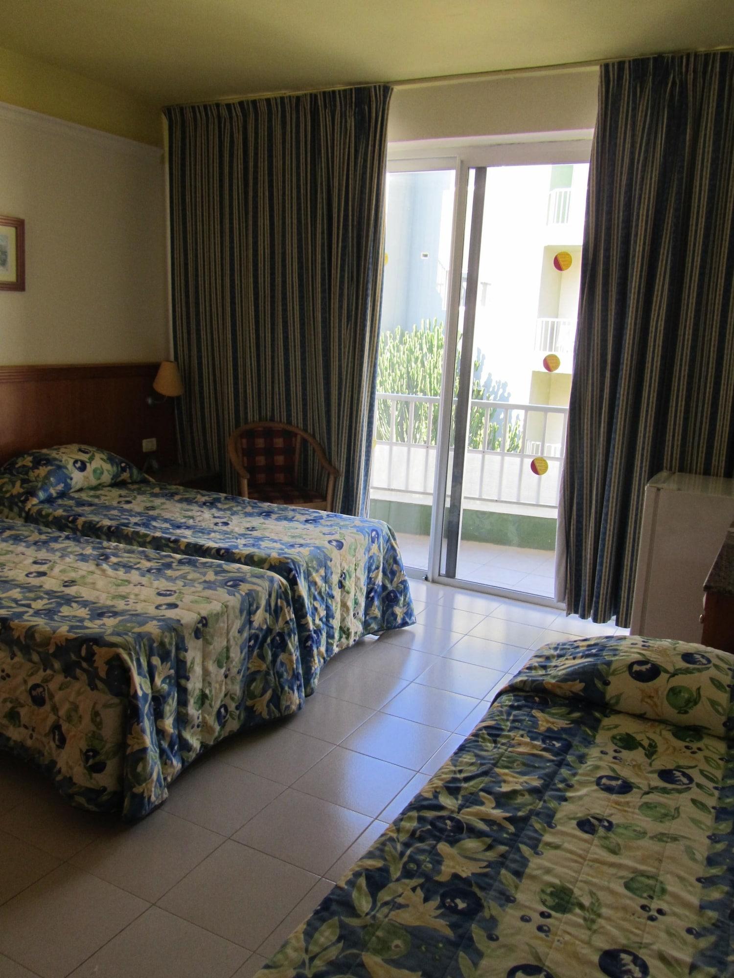 Topaz Hotel St. Paul's Bay Esterno foto