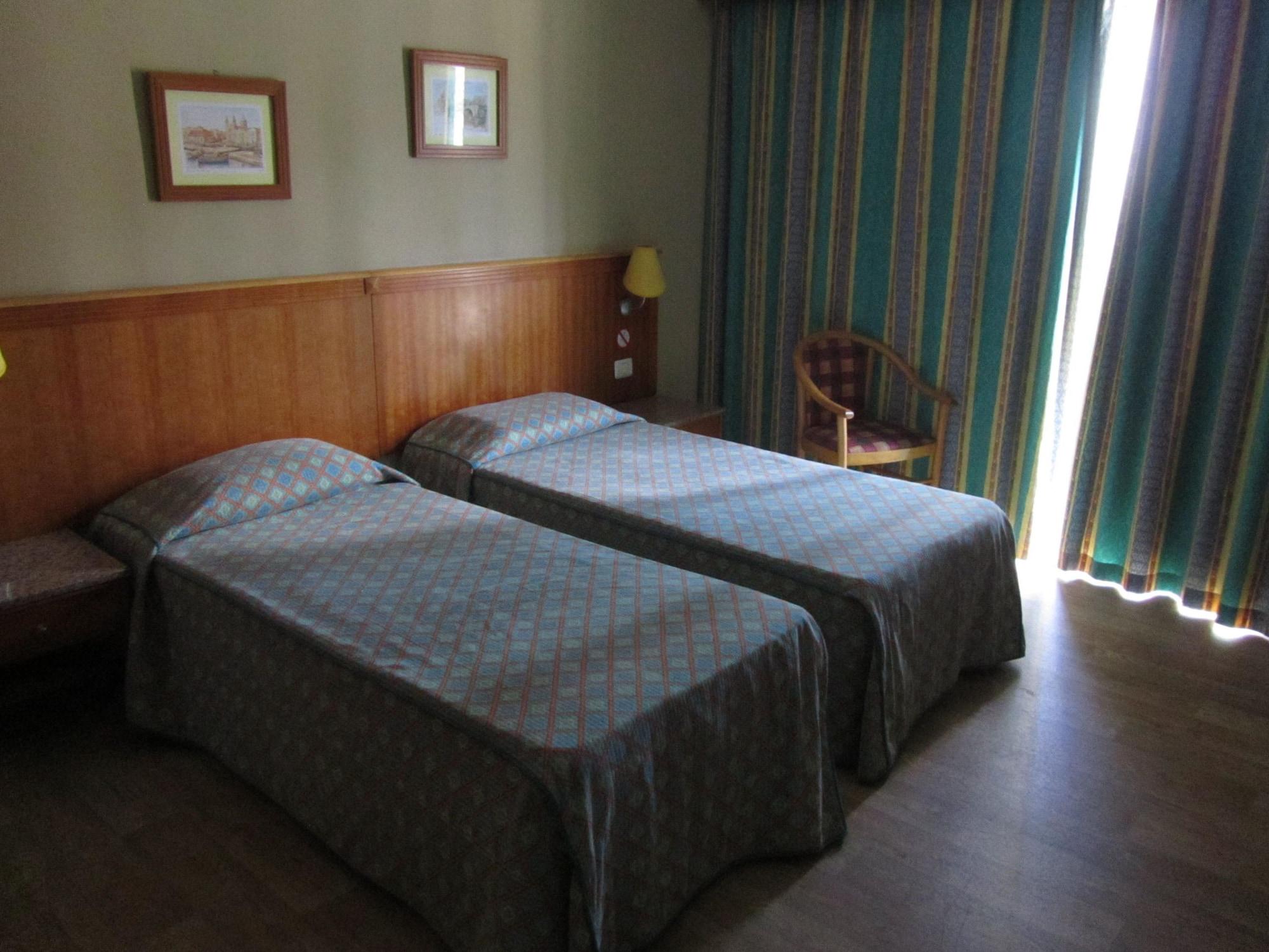 Topaz Hotel St. Paul's Bay Esterno foto