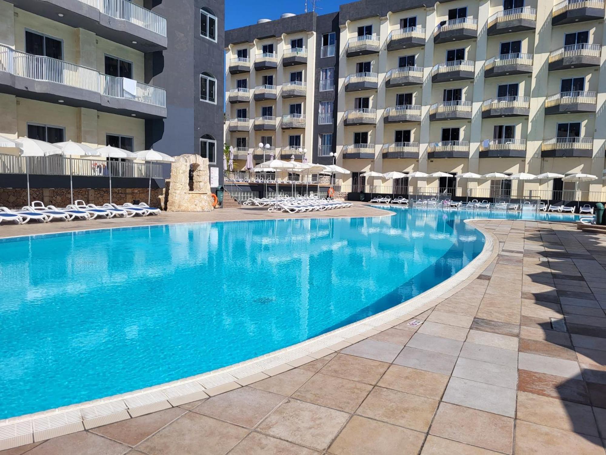 Topaz Hotel St. Paul's Bay Esterno foto